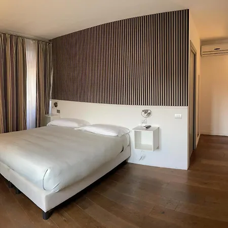 Il Vecchio Borgo Relais 3* Комо